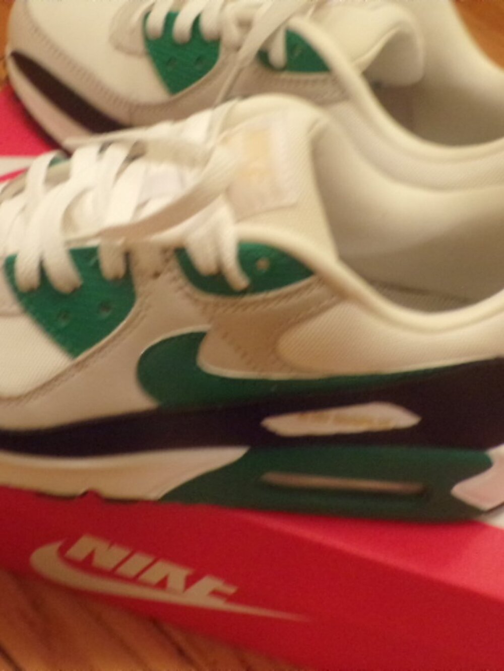 Nike Air Max 90 'Malachite' Men's Size 8 (Eur 41) - Picture 8 of 9